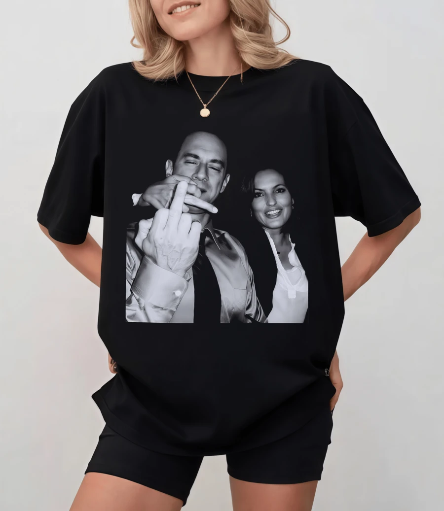 Elliot Stabler And Olivia Benson T-Shirt - Black - View 1
