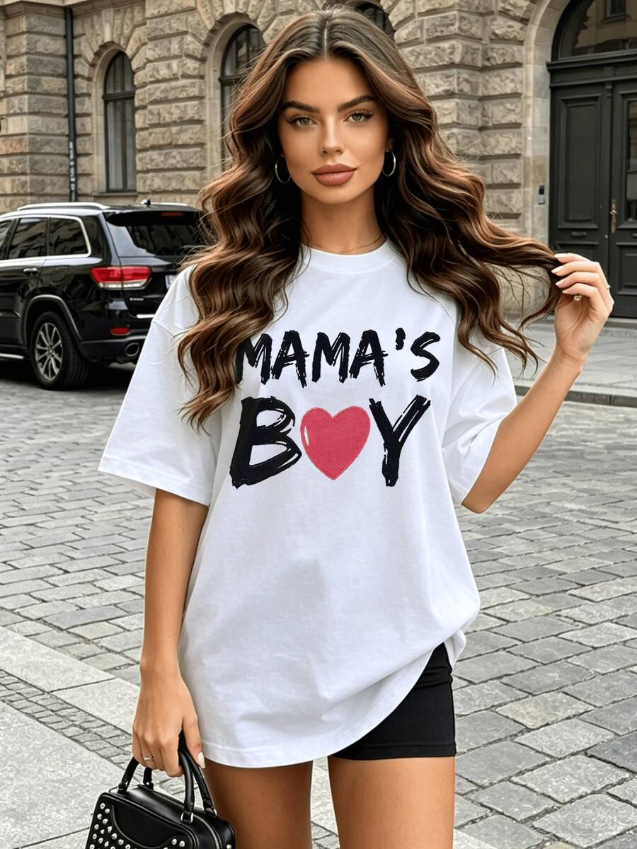 Women's Soft And Casual Short-Sleeved Crew Neck T-Shirt With A "Mama's Boy" Graphic Print With A Red Heart, Suitable For Everyday Wear In Spring And Summer. Black. - 白色 - 查看 1