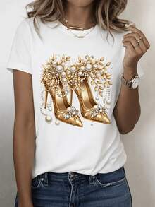 Gold Shoes Decorated With Pearls And Shimmering Leaves That Symbolize Feminine Elegance And Confidence In Every Step; A Modern And Comfortable Women's T-Shirt For Everyday Wear - 白色 - 查看 1