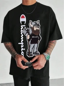This Viking Warrior With His Axe Symbolizes Strength, Determination, An Indomitable Spirit, And The Relentless Pursuit Of Victory, Representing The Essence Of A Champion Who Proudly Carries The Conquering Spirit With Every Step. This Men's T-Shirt, Featuring This Emblem Of Power, Is A Tribute To Courage And Resilience, Inspiring You To Overcome All Challenges And Achieve Your Most Ambitious Goals. - 黑色 - 查看 6