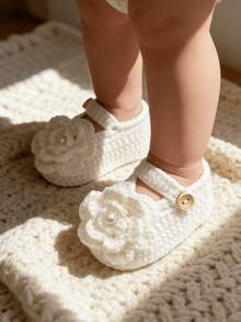 1 Pair Handmade Infant Booties, Green Crochet With White Flower Decor, Snap Closure - White - View 2