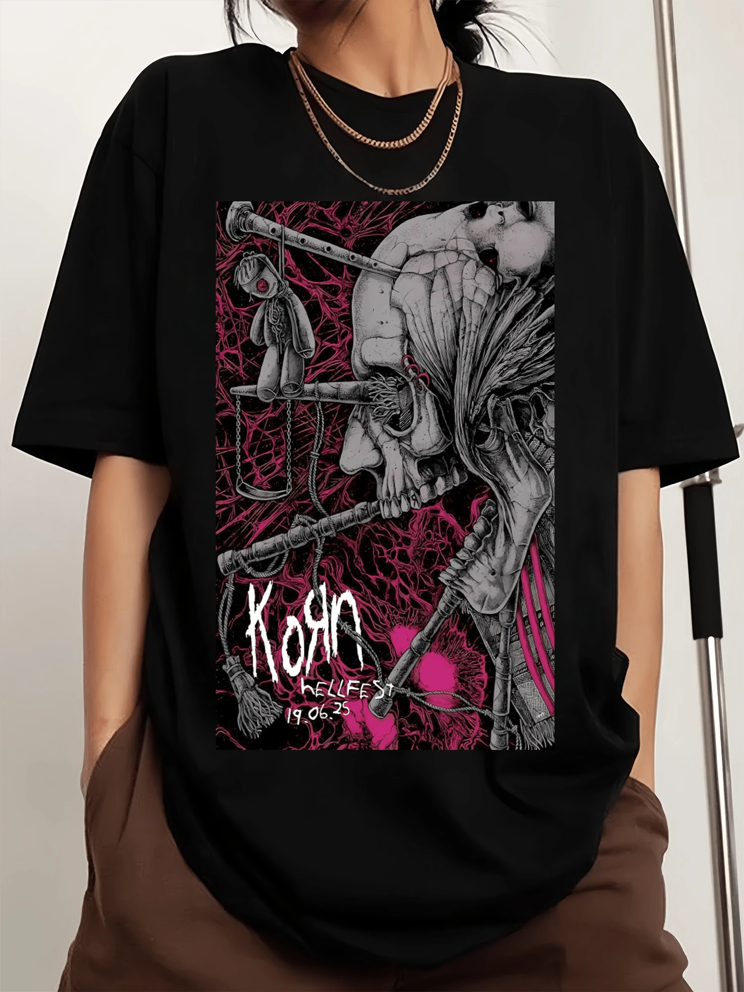 KORNSS Album Cover Poster, Matte, Music Wall Art Print, Printed Men's Sports T-Shirt With Crew Neck, Comfortable And Versatile, 100% Cotton, 220 G - Black - View 1