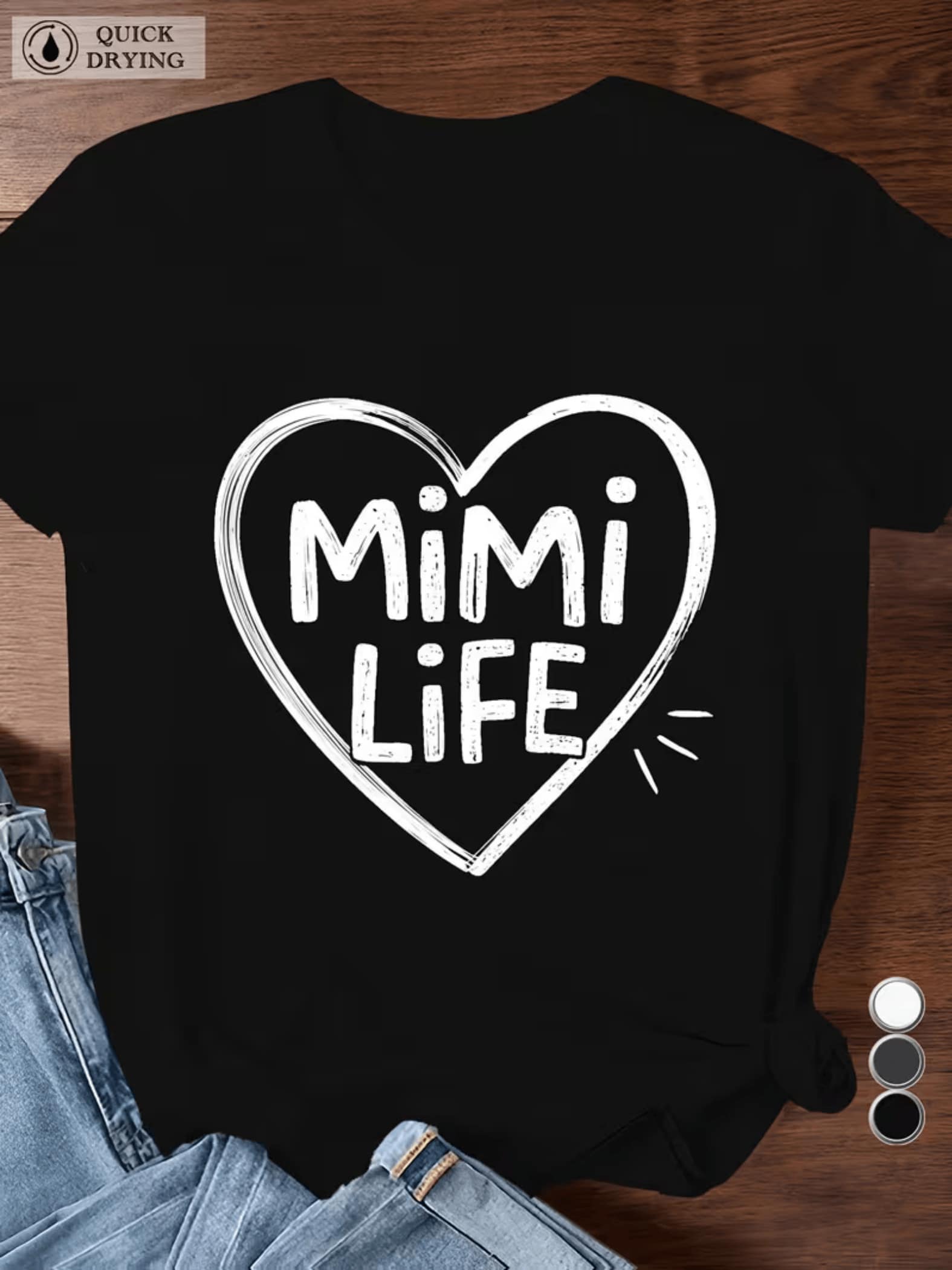 White Heart With The Phrase MIMI LIFE That Conveys Family Love And Everyday Joy, Reflecting Tenderness And Positive Energy. Comfortable And Modern Women's T-Shirt For Daily Use - 黑色 - 查看 1