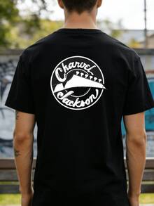 Camiseta clásica unisex: un artículo de moda imprescindible.1 camiseta de hombre con estampado de guitarra Chavel Jackson - Hecha de 100% tela, esta camiseta casual de cuello redondo y manga corta presenta un diseño llamativo. - Negro - Ver 7