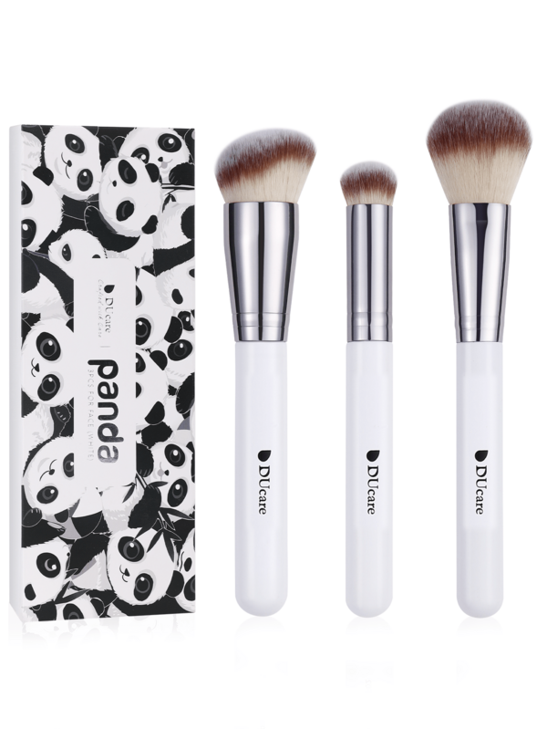 DUcare 3 pièces Set de pinceaux de maquillage de voyage et portables, panda. Pinceau de fond de teint, pinceau de correcteur et pinceau de blush. Outils de maquillage pour une application sans effort, parfaits pour une utilisation quotidienne et des retouches sur le pouce.