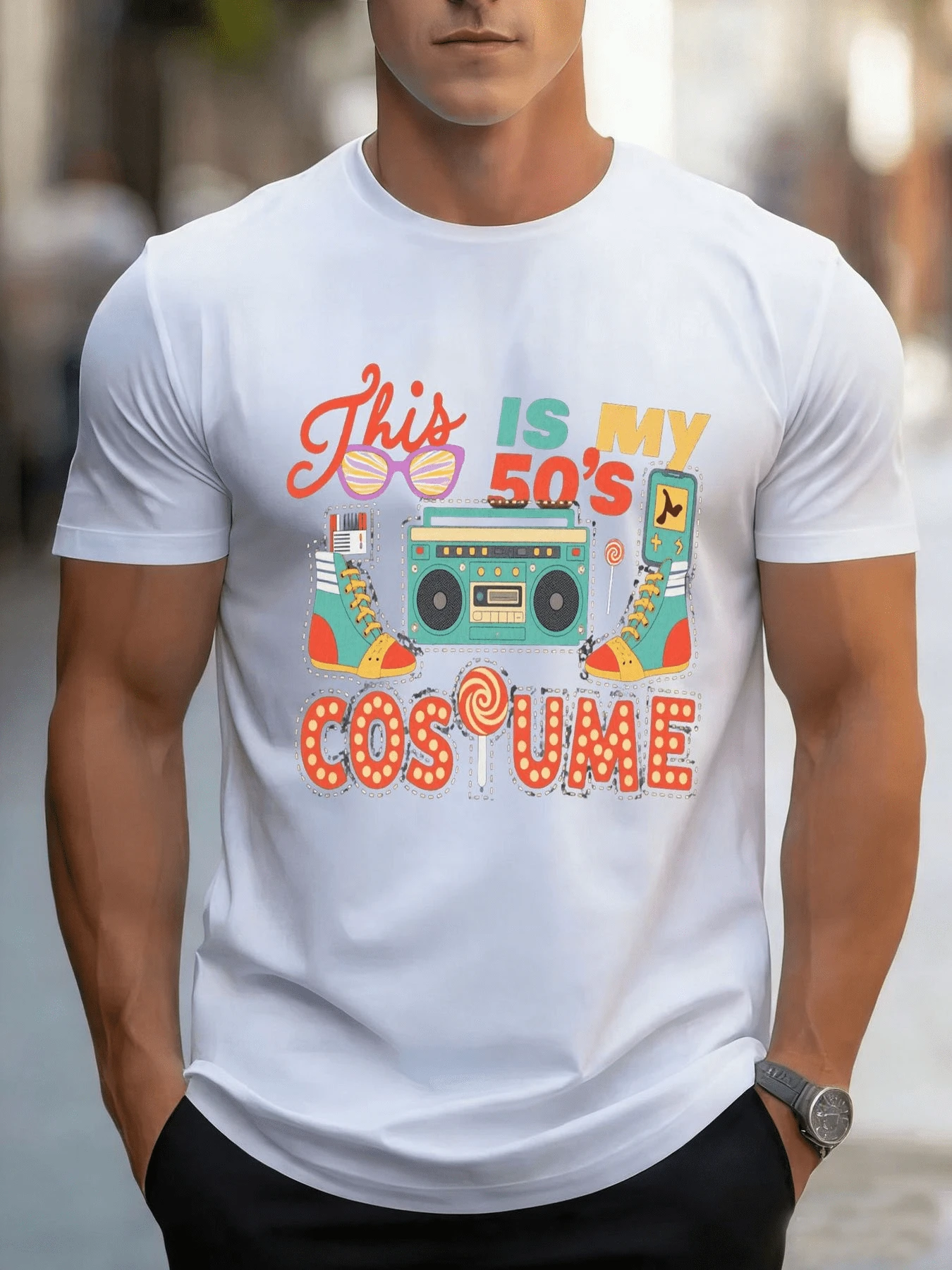 Colorful Graphic Depicting The Vibrant Energy Of The Fifties With Retro Glasses, Eye-Catching Shoes, A Boombox, And A Candy Bar, Evoking Fun, Music, And Joy. A Modern, Casual Men's T-Shirt, Ideal For Parties Or Themed Events. - 白色 - 查看 1