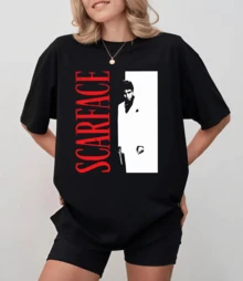 Svart t-shirt med röd logotyp och Tony M-Montana-siluett, unisex avslappnad passform - Svart - Visa 1