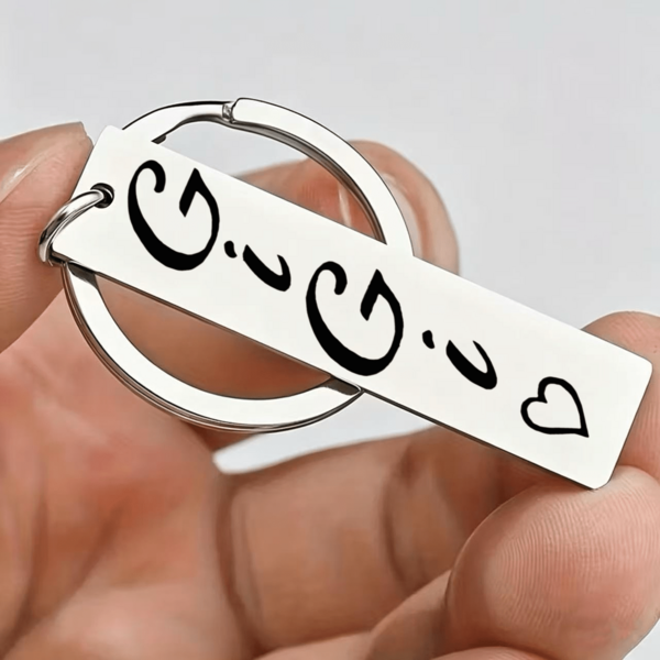 1pc Gigi Letter Heart Stainless Steel Keychain, Classic Rectangular Key Ring Pendant For Women And Teen Girls. Fashion Daily Accessory For Car Keys, Backpack And Handbag. Ideal Sweet Gift For Birthday, Valentine's Day And Anniversary For Girlfriend, Sister And Best Friend, Durable Daily Carry Jewelry Gift. Fashion Gigi Heart Pattern Stainless Steel Keychain Women Rectangular Key Ring, Perfect Holiday Birthday Present For Female Friends, Practical Daily Car Bag Accessory Gift.
