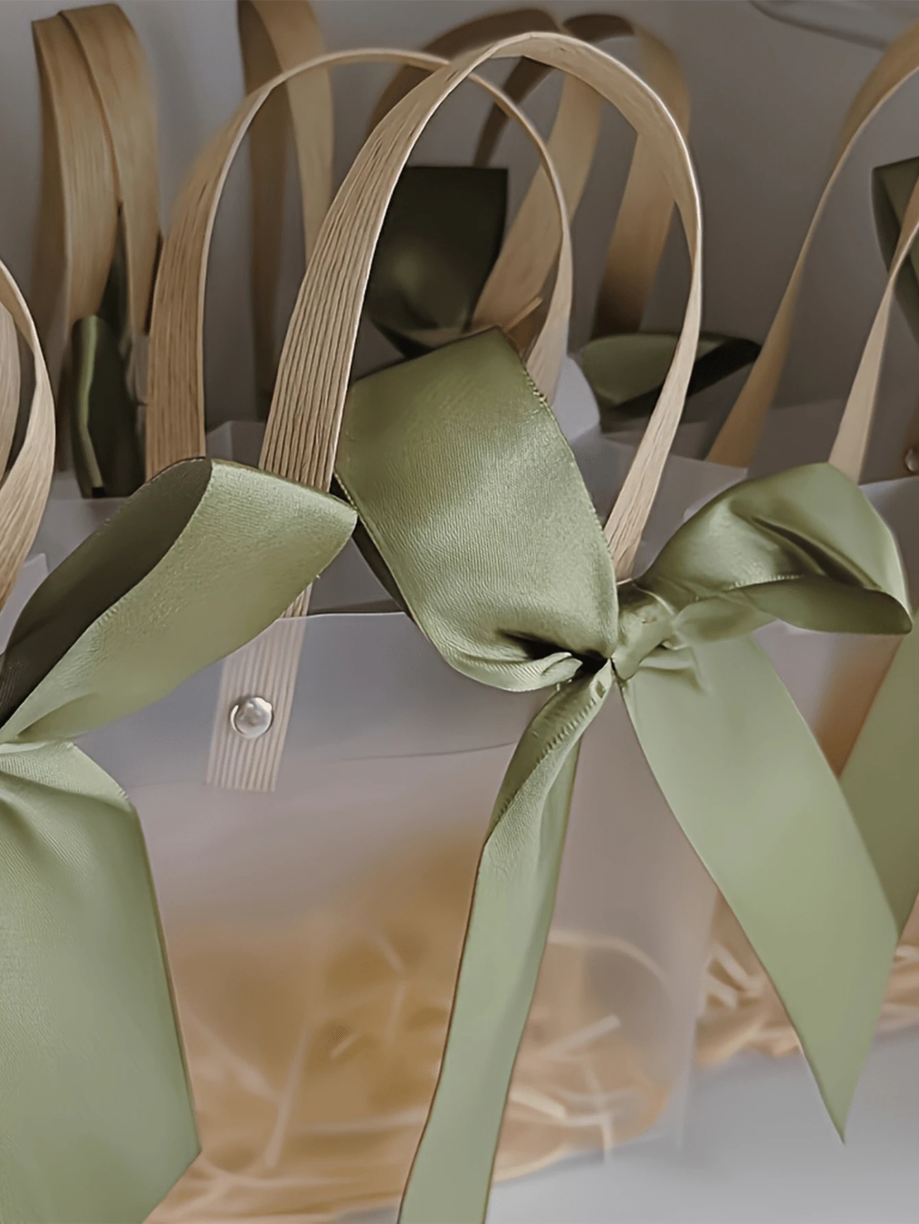 6/1 Set Wedding Gift Bag Set, Red/Green/Pink Frosted Transparent Handle With Wide Ribbon Bow And Raffia, Elegant Small Gift Bag, Festive Packaging Bag, Gift Wrapping Bag, Suitable For Wedding Gifts, Celebrations, Birthday Party Packaging, Bridal Shower