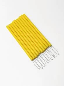 5pcs Yellow Plastic Threader, Extended Non-Slip Handle, Easy Threading. Bright Yellow Appearance, Not Easy To Lose. Universal Metal Guide Suitable For Multiple Needle Types, Smooth Threading, Applicable For Thick And Thin Materials, Suitable For Sewing And Embroidery - Plastic Thread Threader - View 2
