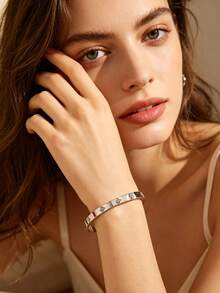 1pc Elegant Gold/Silver Cubic Zirconia Lucky Four-Leaf Clover Shaped Women's Bracelet Suitable For Women's Daily Wear - Silver - View 5