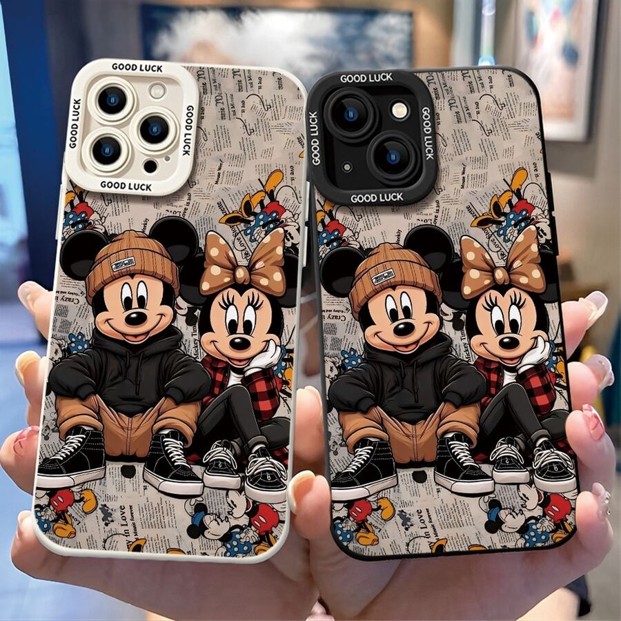 Disney Mickey & Minnie Mouse Streetwear Phone Case, Decorated With Newspaper Background, Hoodie, Plaid Shirt & Sneaker Patterns, Shockproof Protective Cover Compatible With IPhone 17/16/15/14/13/12/11 Pro, Perfect Gift For Family, Friends, Birthdays, Holidays, Boyfriends, Girlfriends & Valentine's Day - trắng - Xem 1