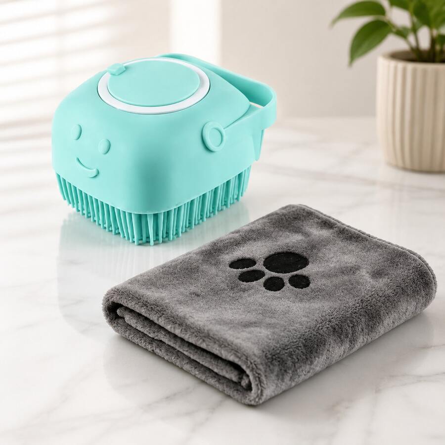 Bộ dụng cụ tắm cho thú cưng, gồm bàn chải massage silicon mềm mại và khăn lau nhanh khô bằng sợi microfiber, thích hợp cho thú cưng. - Xem 1