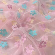 Tessuto in tulle con stampa a fiori di ciliegio multicolore su base rosa, 50cm/1yd/3yd/5yd, tessuto in rete semitrasparente, larghezza 150cm, tessuto estivo per fai da te, adatto per abiti, top halter, veli e tende - 1 - Visualizzare 8
