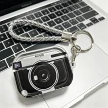1 pieza Estuche protector de auriculares con diseño retro de cámara + Funda de carga de auriculares Bluetooth con cordón, compatible con Apple 1st/2nd/3rd/Pro/Pro 2nd Generation, diseño creativo para el nuevo 4th Generation - Cámara negra plateada galvanizada - Ver 2