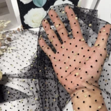 50cm/1碼/3碼/5碼 黑金波點亮片薄紗布料，半透明網格布混色黑金圓點，155cm寬輕量DIY紡織品，適用於晚禮服、派對長裙、面紗與裝飾窗簾 - 黑色網布 - 查看 8
