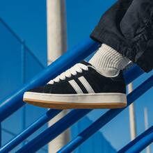 Black And White Street 00s Sneakers For Men And Women - Famous - On - 00s BLACK aND WHITE - View 2