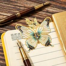 Exquisite Gradient Butterfly-Themed Metal Bookmark Clip, Decorated With Mini Butterflies And Flowers. It Is A Reading Accessory Gift Perfect For Literature And Nature Lovers. - One Size - View 6