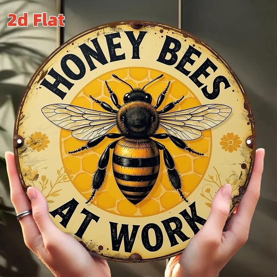2D Flat Metal Surface Round Wall Decor Ornament, Bee Theme "Bee Collecting Nectar" American Vintage Iron Plaque, Size 20x20cm, Weather Resistant, Suitable For Indoor And Outdoor Use, Can Be Used For Garden, Farm, Beehive, Etc., Perfect Gift For Gardening Enthusiasts And Natural Style Home Decor, Featuring Bee Theme And Fun Font Design. - Bee - View 1