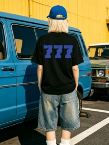 Women's Soft And Casual Short-Sleeved T-Shirt With A Round Neck, Featuring A Graphic Print Of The Blue Number 777, Ideal For Everyday Wear In Spring And Summer. - 黑色 - 查看 2