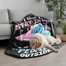 1 chiếc chăn nỉ in hình nhân vật hoạt hình Disney Stitch - Chăn chần bông 100% polyester, in kỹ thuật số - Bộ đồ giường thoải mái cho mọi mùa, lý tưởng để ngủ trưa, cắm trại, du lịch - Quà tặng hoàn hảo cho bạn bè và gia đình, chăn nỉ mềm mại - Có nhiều kích cỡ, siêu mềm, phù hợp cho sofa/giường, thiết yếu cho mọi mùa - Nhiều màu - Xem 5