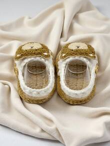 1 Pair Hand-Crocheted Infant Booties With Teddy Bear Pattern, Knitted Infant Shoes, Beige, Newborn - White - View 6