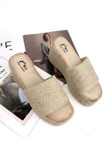 Women's Platform Sneakers With Jute Soles, Perfect For Walking Elegantly On Sunny Days, And With A Design That Combines The Natural And The Modern. - Apricot - View 2