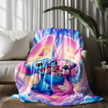 Chăn nỉ in họa tiết hoạt hình Stitch & Lilo chủ đề Disney Allstar, chăn điều hòa - chăn chần bông 100% polyester, in kỹ thuật số - bộ đồ giường thoải mái cho mọi mùa, lý tưởng để ngủ trưa, cắm trại, du lịch - món quà hoàn hảo cho bạn bè và gia đình, chăn nỉ mềm mại - có nhiều kích cỡ, siêu mềm, phù hợp cho sofa/giường, thiết yếu cho mọi mùa - Nhiều màu - Xem 4