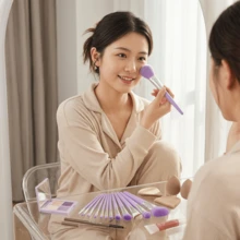 13/15件組棕色柔軟化妝刷套組 時尚化妝刷套組 眼影刷 腮紅刷 完整美容工具套組 - 紫色套裝 - 查看 5