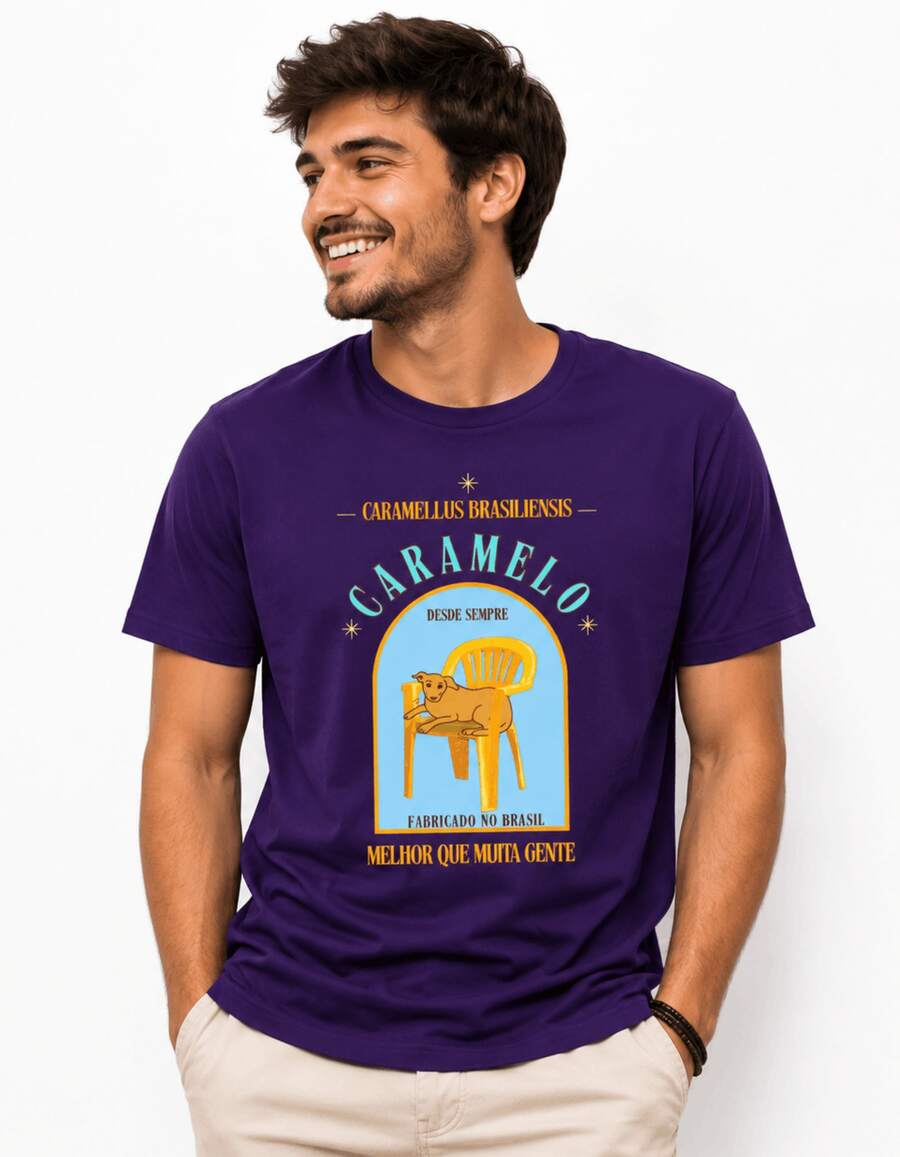 Women's Short-Sleeved, Crew-Neck T-Shirt With A "Caramel Made In Brazil" Print. Casual, Regular-Length Top For Everyday Wear. - 藏蓝色 - 查看 1