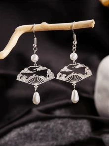 1 Pair Chinese Silver Fan-Shaped Pearl Earrings, Vintage Hollow Floral Sweet Design For Women - Silver - View 7