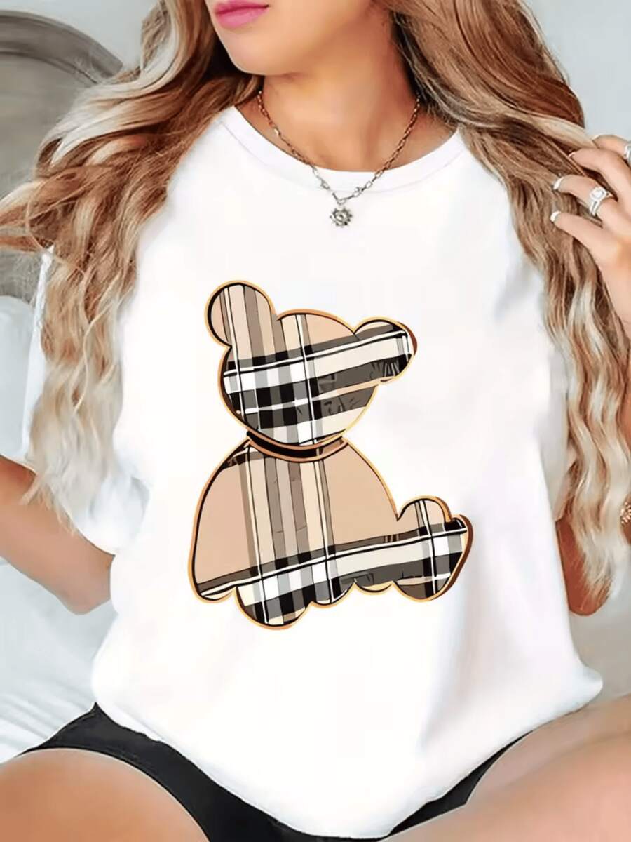 Bear Figure With A Plaid Pattern In Beige, Brown, And White Tones That Conveys Tenderness And Modern Urban Style; Comfortable Casual Women's T-Shirt For Everyday Wear - 白色 - 查看 1