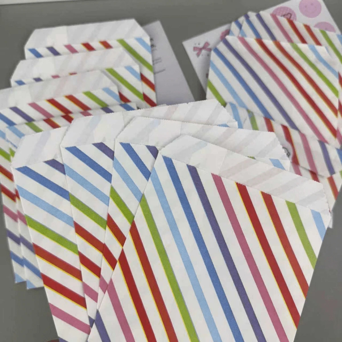 100pcs 4.7x6.7 Inch Gift Packaging Bags, Including Holiday Gift Paper ...