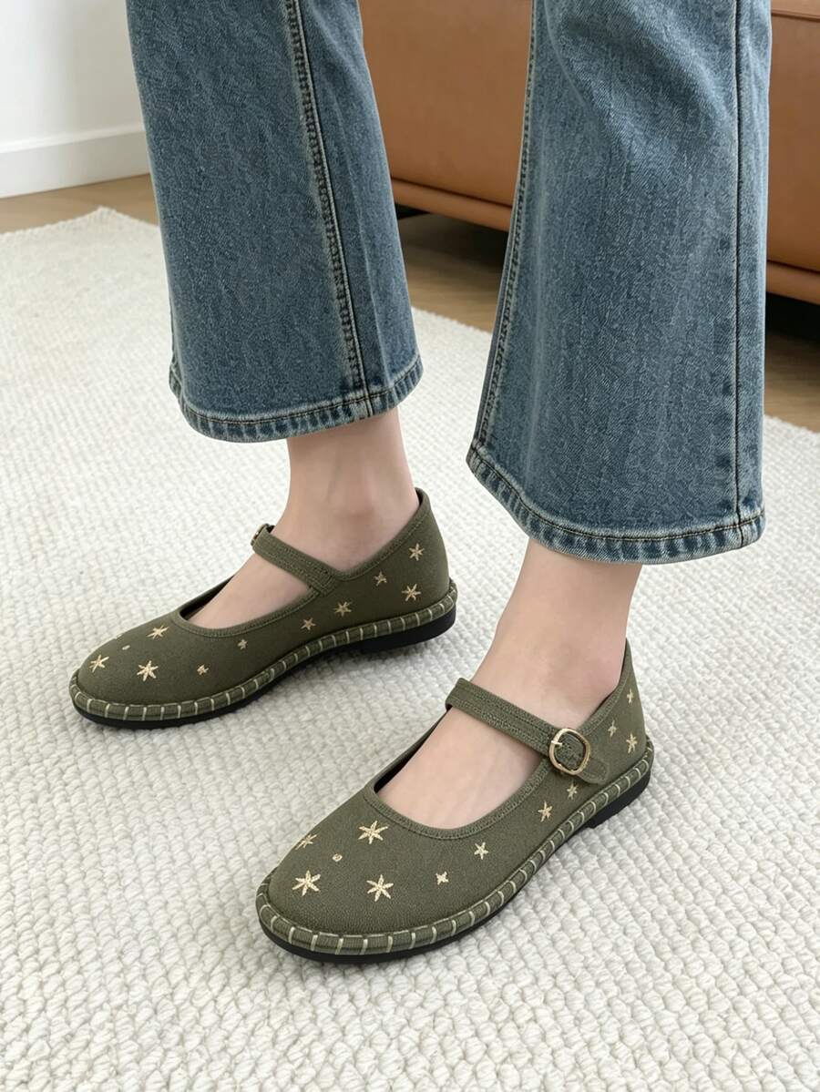 Zapatos planos tipo Mary Jane para mujer con bordado de estrella, informales y cómodos, perfectos para el día a día y para citas en primavera y verano.