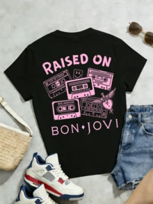 Camiseta de manga corta con cuello redondo suave y casual para mujer, estampado gráfico de casete retro rock con letras rosas para uso diario en primavera y verano. - Negro - Ver 5