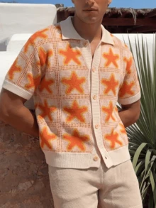 ANDREILEE 春夏男士中性款星星印花棋盤格 Polo 領短翻領鈕扣撞色休閒度假街頭百搭短袖針織上衣杏色開學季毛衣 - 杏色 - 查看 2