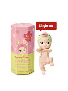 Alo+SONNY ANGEL ALO Stow 女款戶外輕量背包 & 櫻花後掛包超值組合套裝，花卉主題，適合兒童與收藏家的完美禮物，度假日常禮物 - 彩色 - 查看 4