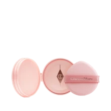 Charlotte Tilbury Pillow Talk 美顏氣墊底妝 #2C 淺色 12g/0.42 Oz | 靈感來自好萊塢粉色燈光迷人光澤的 Pillow Talk 濾鏡效果 | 絲滑柔順、健康光澤 + 平滑第二層肌膚妝感 | 長效持妝 | 防脫色配方 | 易疊加 + 易暈染，可打造均勻中度遮瑕 - 2C - 12g - 查看 10