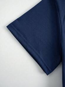 Loose-Fitting Short-Sleeved T-Shirt For Women, Available In Various Colors And Made From A Comfortable Fabric, Ideal For Any Occasion: White, Royal Blue, Black, Gray, Burgundy, Brown And Apricot. - 藏蓝色 - 查看 3