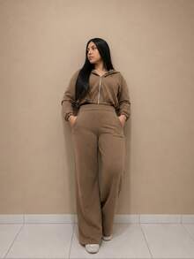 Comfortable Tracksuit Set With Metal Zipper, Long Sleeves And Wide-Leg Pants With Pocket. - Mocha Brown - View 4