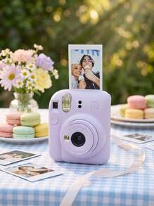 FujiFilm Cámara instantánea Instax Mini12 | Disparo instantáneo, sistema de exposición automática, corrección de paralaje, cuerpo portátil de 306 g, lente giratoria para cambiar de modo, recarga de flash en 7 segundos, fácil de usar para principiantes. Cámara instantánea Mini12. - Ver 1