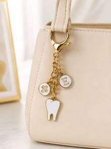 Tooth-Themed Keychain, Vintage Medical Style Personalized Key Chain, Bag Accessory, Birthday Party Favor, Creative Small Gift For Couples - White Teeth - View 4