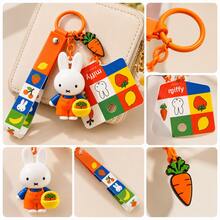 Offiziell lizenzierter Miffy Classic Schlüsselanhänger, süßer Kaninchen Taschenanhänger, geeignet für Handtaschen, Rucksäcke und Schlüssel, modisches Sammlerstück Accessoire Geschenk, geeignet für Alter 14 und darüber - Orange - Übersicht 1