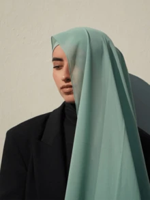 1件女款頭巾，純色仿珍珠雪紡柔軟頭巾，休閒長圍巾，保守素色頭巾套裝，適合搭配女款長袍，適用於正式場合 - 碧水色 - 查看 2