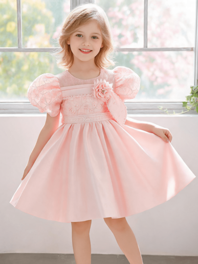 4-8 Years Old Girls' Puff Sleeve Princess Dress, Sweet Princess Style With 3D Floral Beaded Patchwork Puffy Skirt, Suitable For Birthday Party, Family Gathering, Banquet, Graduation Ceremony, Flower Girl, Travel Photo Shoot, Vacation, Soft And Comfortable, Easy To Wear, Spring/Summer New Arrival