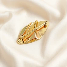 1pc Holiday Season Large Asymmetric Alloy Wavy Bikini Front Connector Scarf Buckle Waist Belt Decorative Buckle - A - View 2