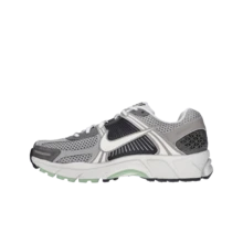 Nike Air Zoom Vomero 5 'Cobblestone' Grey Light-Bone Sneakers Women FB8825-001 - 彩色 - 查看 3