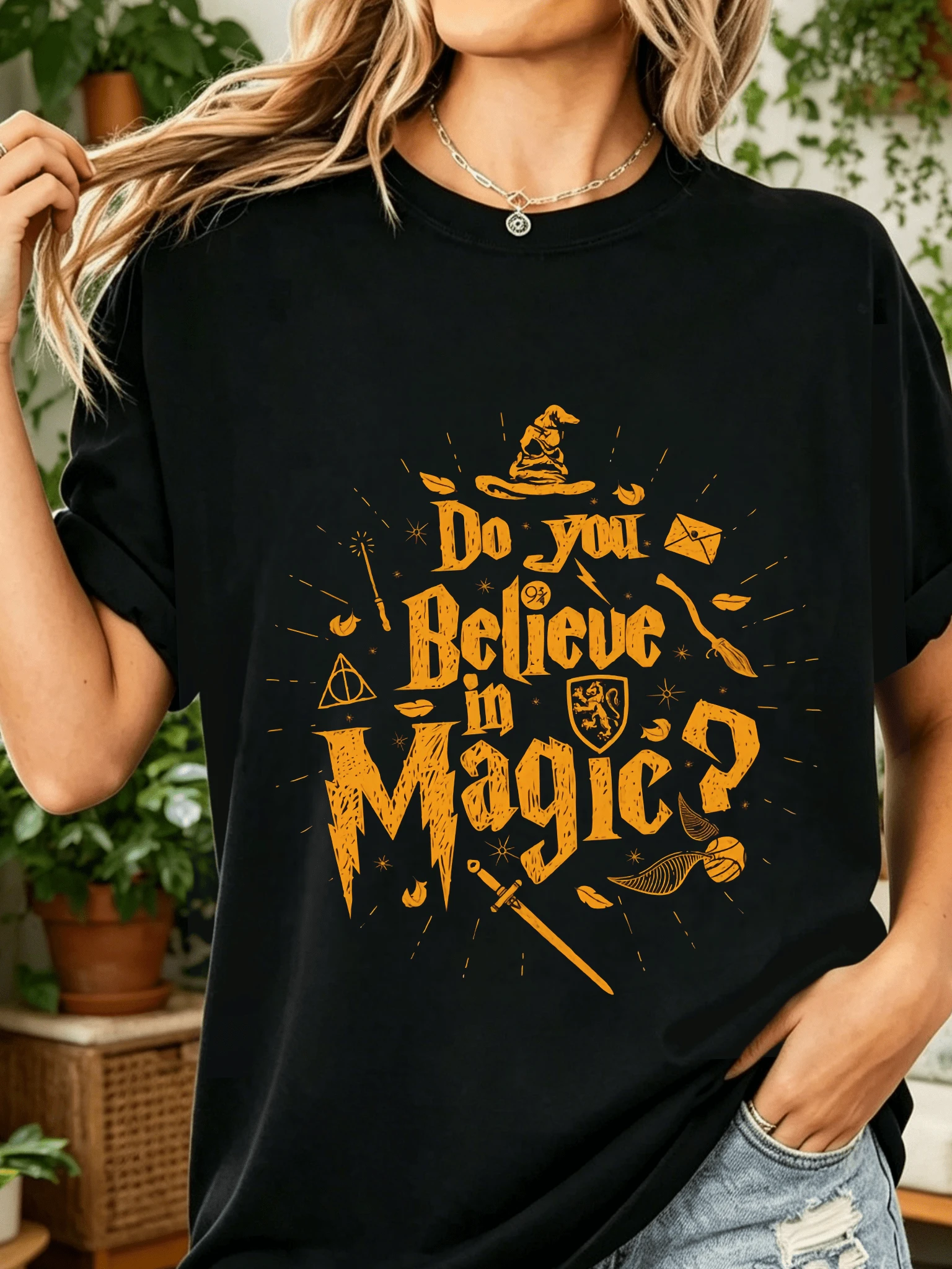 Harry Potters T-Shirt, 100% Cotton, Magical Quote, Gryffindors Style, Unisex - Black - View 1