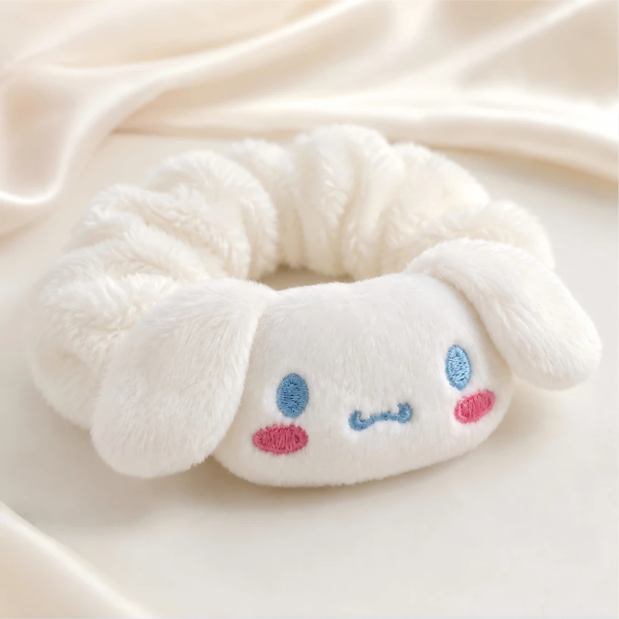 Miniso Sanrio Cinnamoroll 主題絨毛化妝髮圈,優質柔軟布料溫柔護髮,適合返校季洗臉、敷面膜與瑜珈使用,彈性舒適美學設計 - 白色 - 查看 1