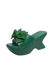 Sandal wedges setengah belakang wanita dengan pita hijau, hak unik, menambah tinggi badan dan ringan, tali tunggal ujung terbuka, cocok untuk jalan-jalan musim panas, liburan, dan bepergian. - Hijau - View 8